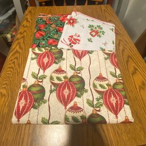 Retro Holiday Tablecloths*